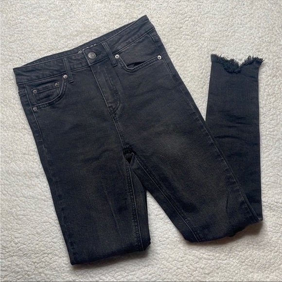 Wild Fable Black Denim Jeans Raw Hem Distressed Skinny High Rise Busted - Picture 4 of 11